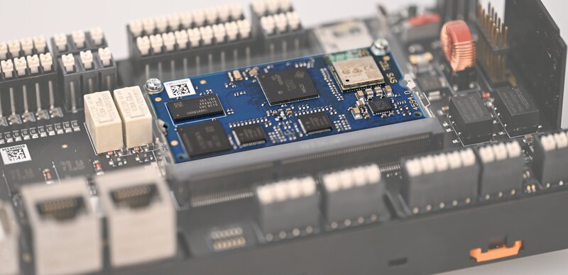sysWORXX ECUcore-AM62x im CTR-800